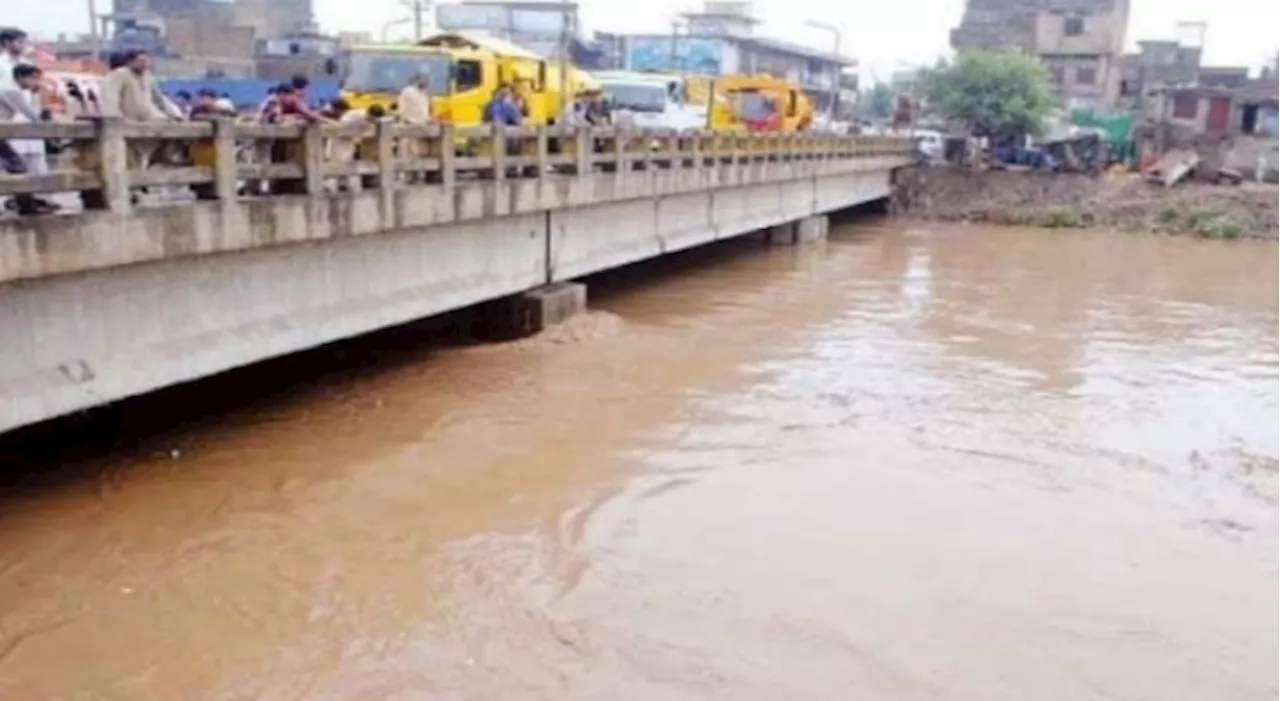 Deaths, destruction as heavy torrential rains batter cities across Pakistan