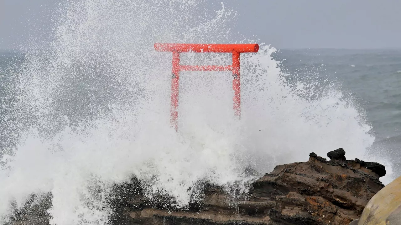 Typhoon Ampil moves away from Japan; no major damage reported