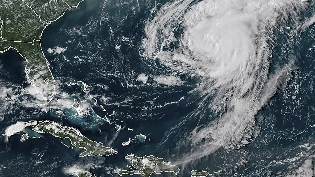 Hurricane Ernesto makes landfall on wealthy British territory of Bermuda