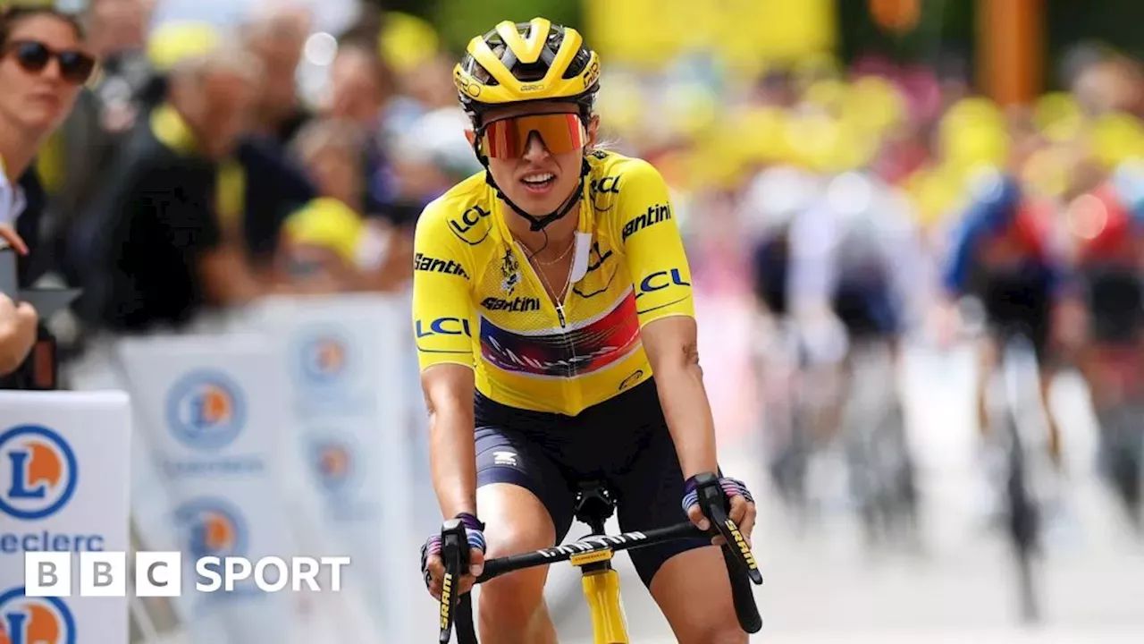 Tour de France Femmes 2024 Katarzyna Niewiadoma holds yellow jersey as