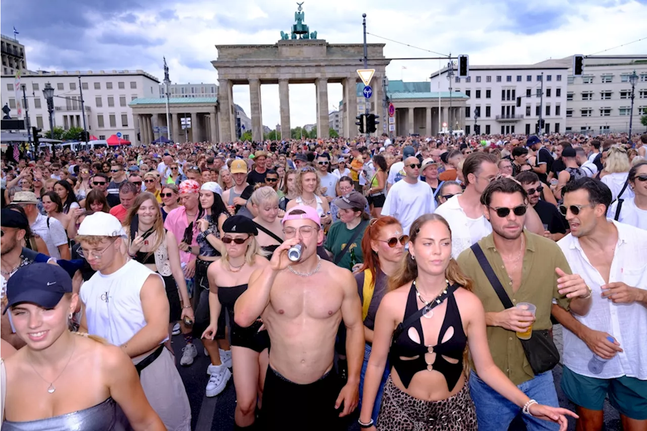 Rave the Planet in Berlin: „Die alte Loveparade war besser“