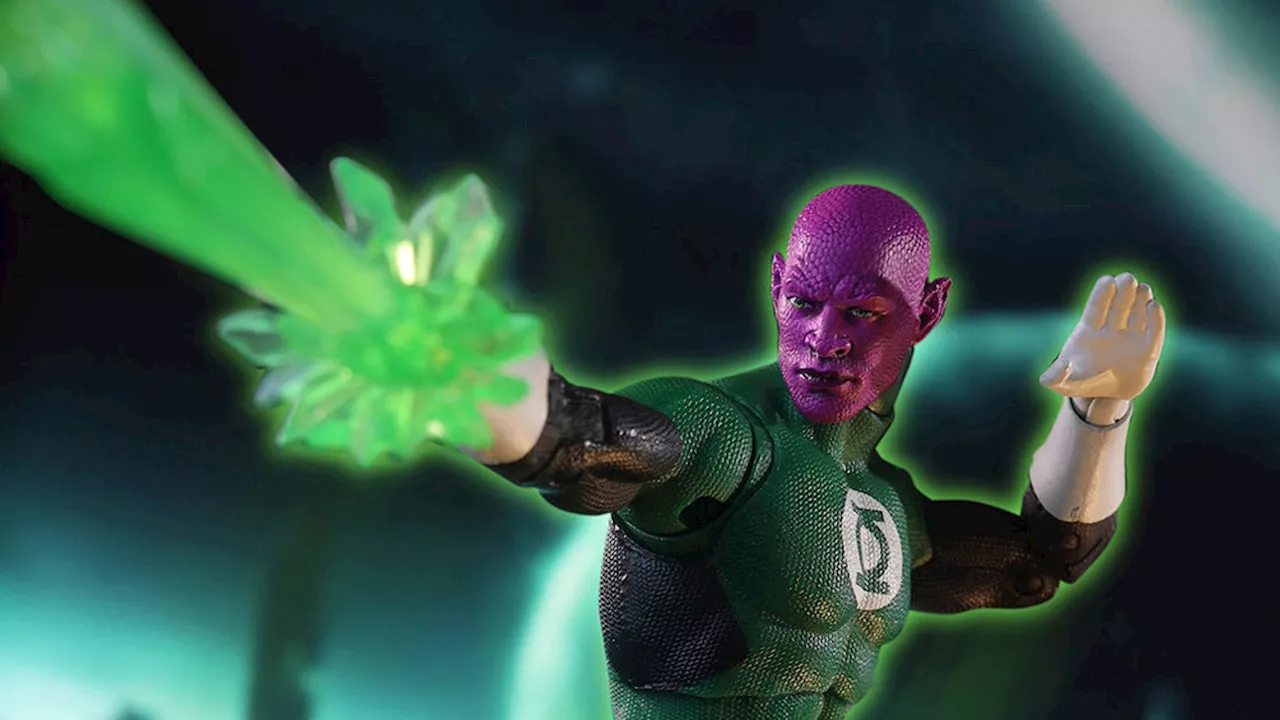 Build Up Your Green Lantern Corps with New Deluxe McFarlane Figure