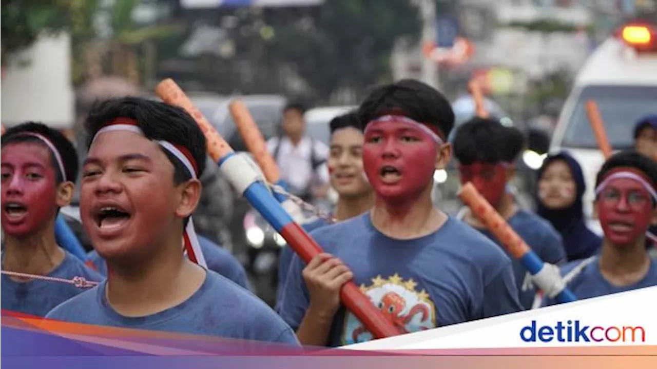 Peringati HUT ke-79 RI, SMP Labschool Cibubur Gelar Lari Lintas Juang