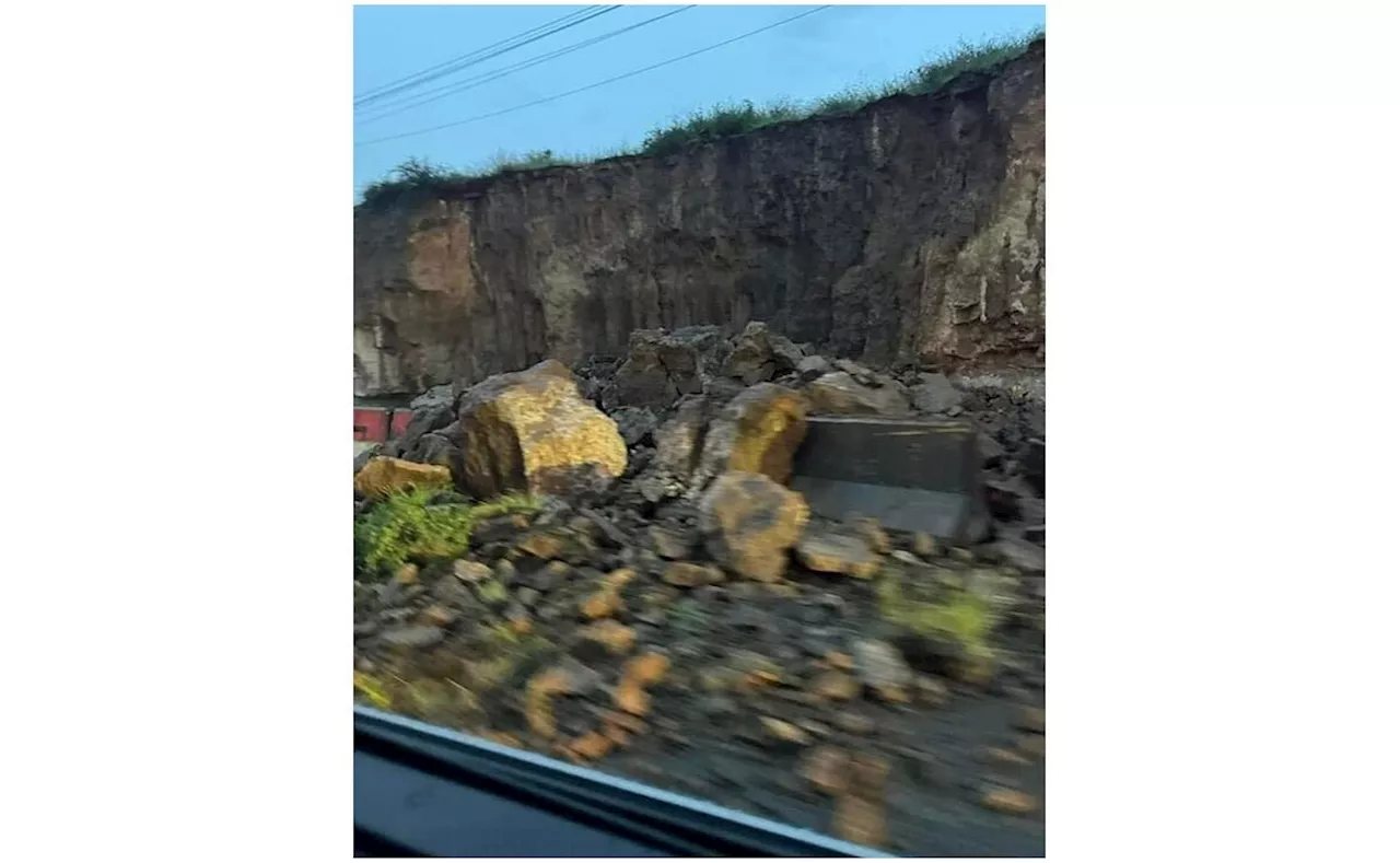 Derrumbe de un talud en Huehuetoca afecta la autopista México-Querétaro