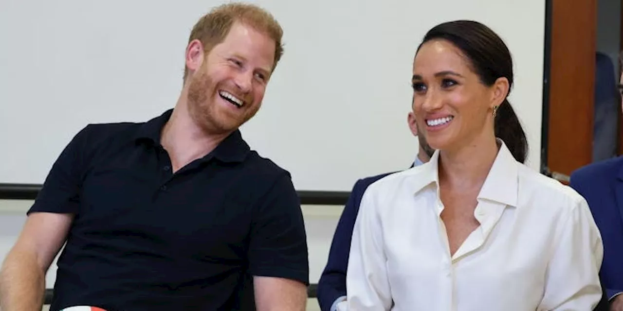 Prince Harry and Duchess Meghan Coordinate Casual Looks for Invictus Games Training Session