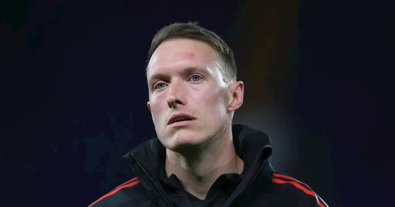 Ex-Man Utd star Phil Jones announces retirement aged 32 and confirms new career