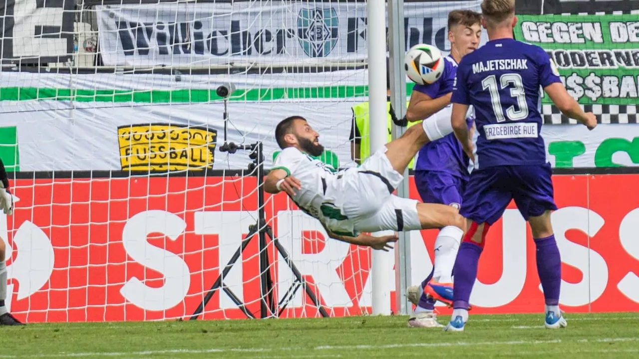 Fallrückzieher-Tor von Honorat: Gladbach artistisch in Runde zwei