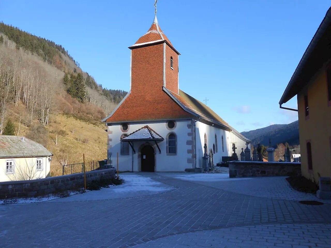 Ces laïcs qui se battent pour garder les églises ouvertes