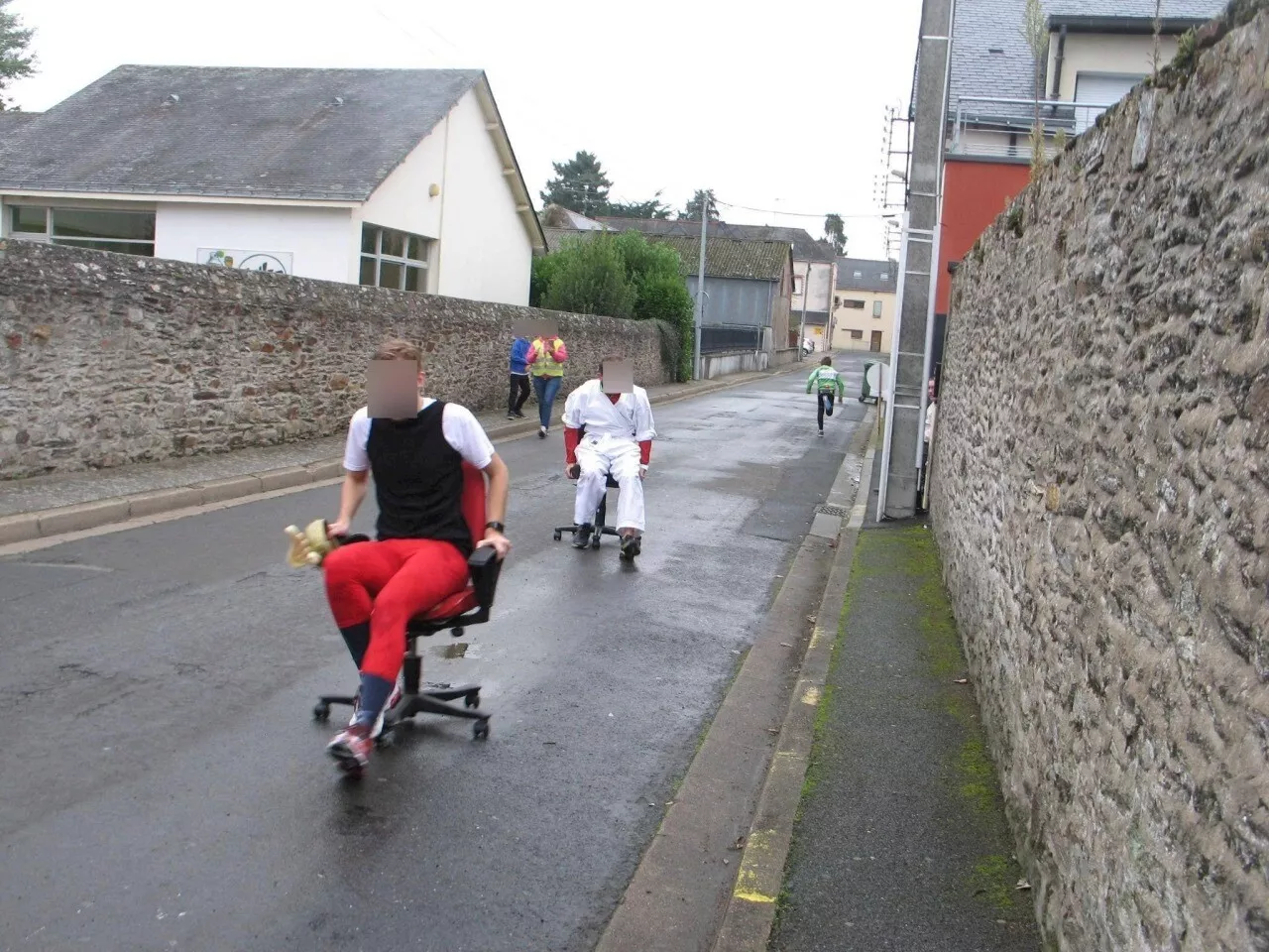 De folles courses de chaises de bureau samedi 24 août dans cette commune de l’Oise