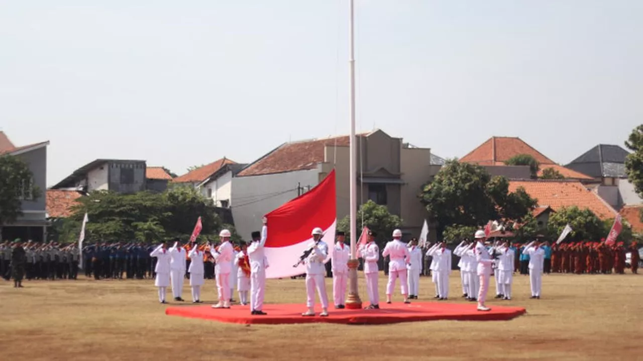 Pimpin Upacara HUT ke-79 RI di Cirebon, Pj Wali Kota Cirebon: Banyak Prestasi yang Membanggakan