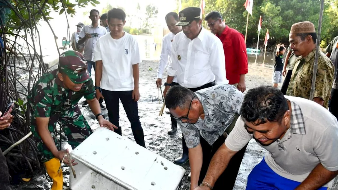 Tebar Puluhan Ribu Bibit, Pj Bahtiar Dorong Sulbar Sebagai Daerah Penghasil Kepiting