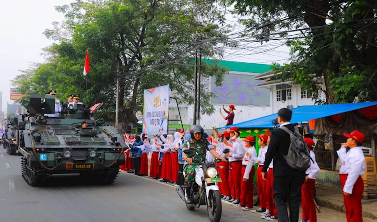 Wali Kota Tangsel Naik Tank ke Lapangan Upacara HUT Kemerdekaan RI