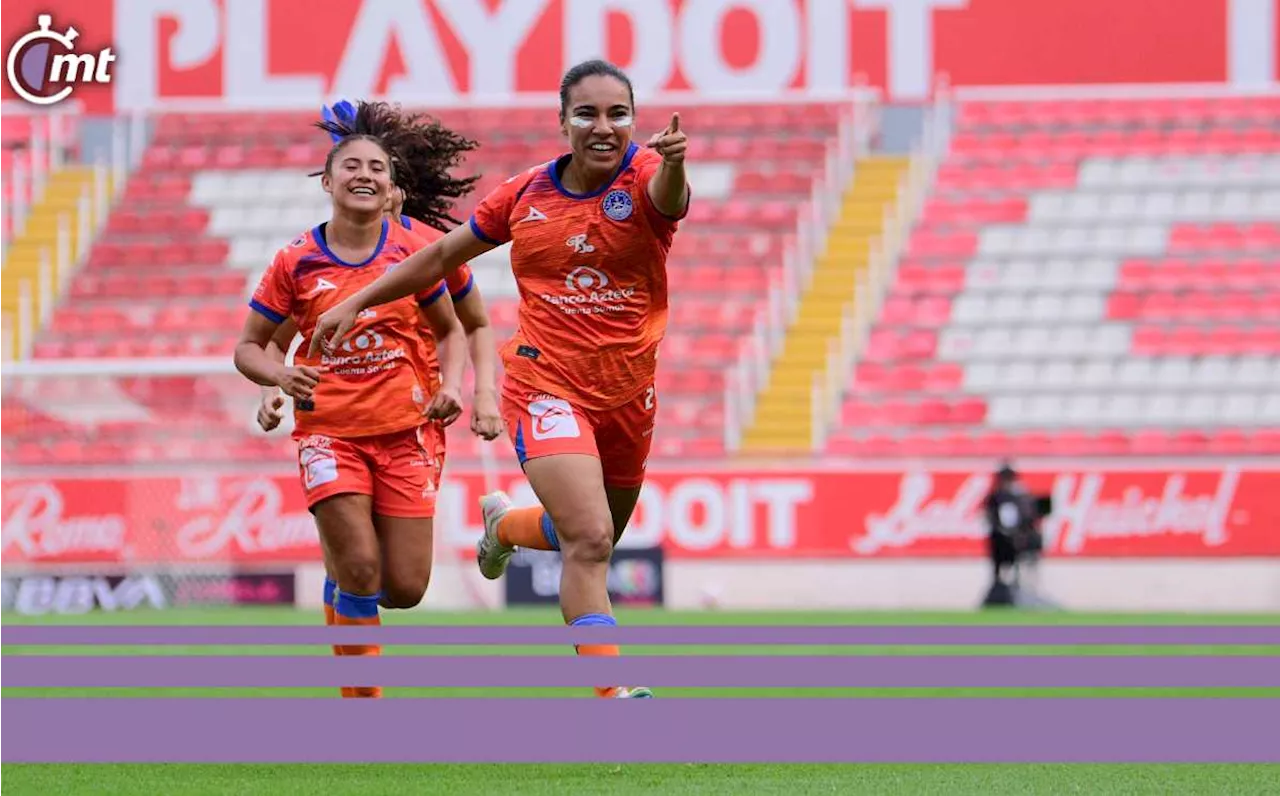 Jugadora de Mazatlán Femenil se lució con golazo desde media cancha