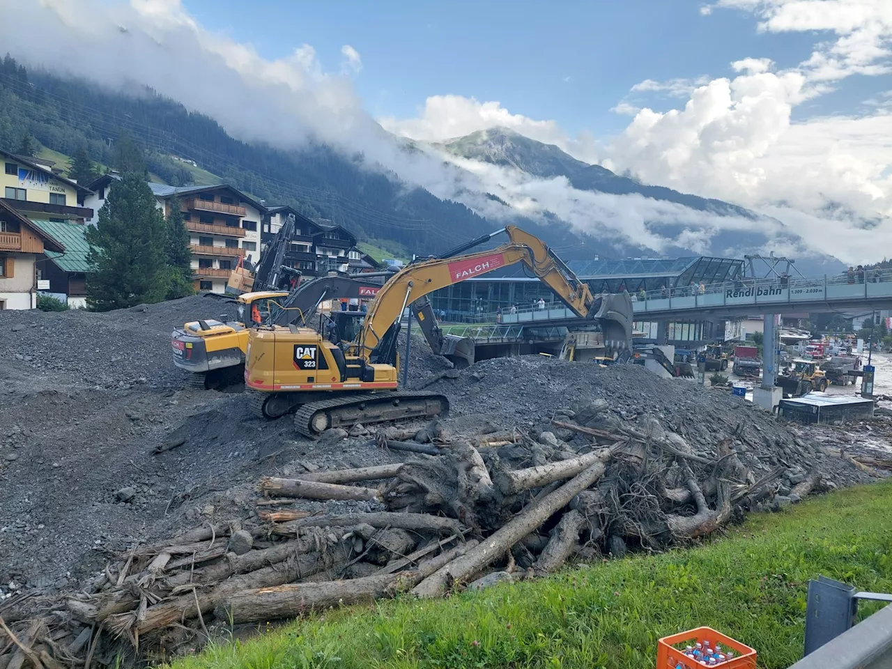 Arlberg-Route in Österreich nach Erdrutschen gesperrt