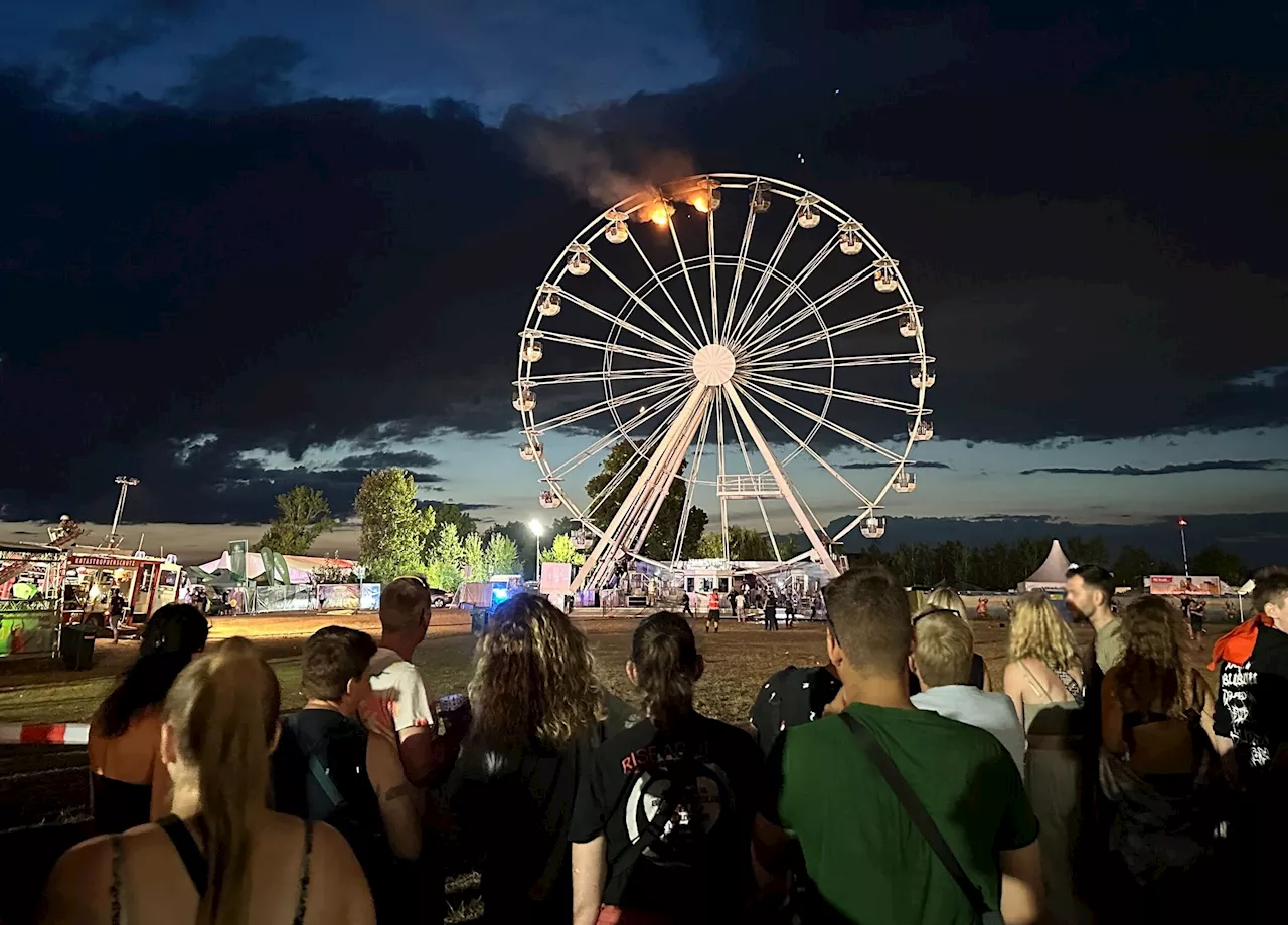 Riesenrad fängt bei Festival Feuer - rund 30 Verletzte