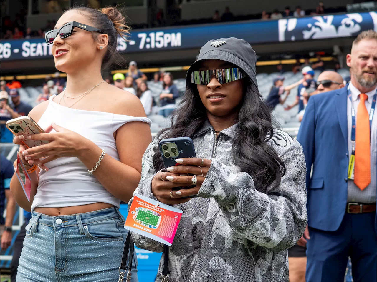 Simone Biles makes appearance at Jonathan Owens' Bears preseason game at Soldier Field