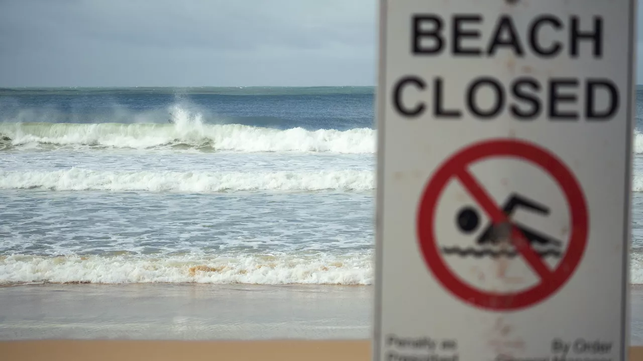 High bacteria levels causing water contact closures at these San Diego beaches