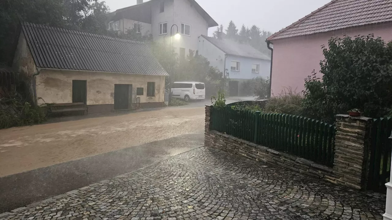 Rußbach: Mehr als 100 Einsatzkräfte kämpften gegen Wassermassen