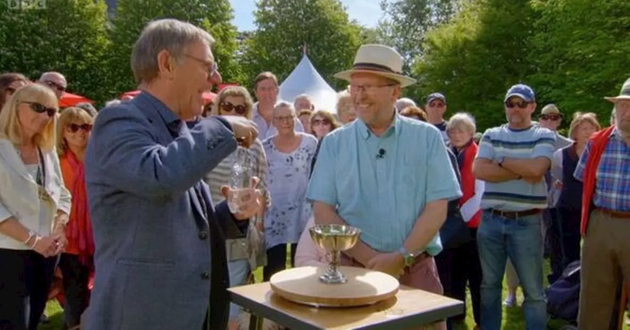 Antiques Roadshow expert left glum as medals he linked to Kate flop