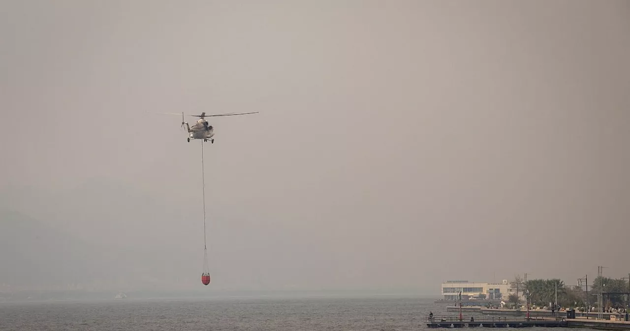 Feuer erreicht Wohngebiet in Izmir - 4000 Evakuierte im Land