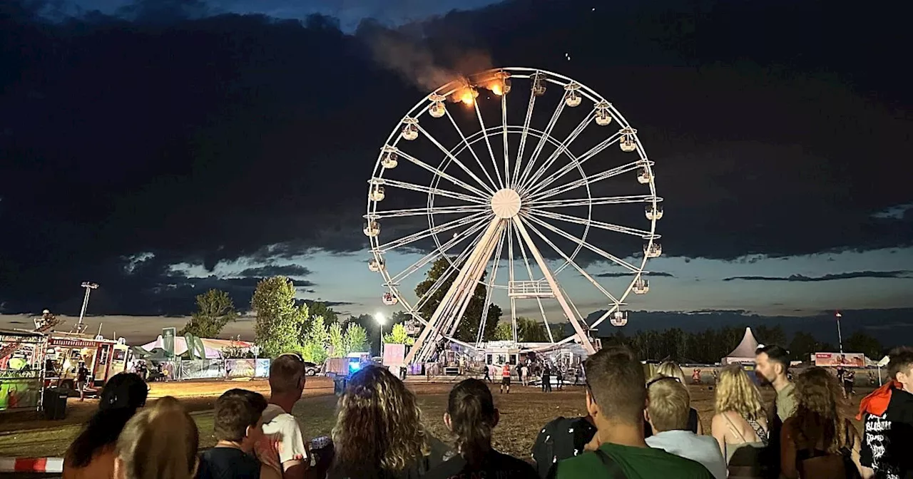 Riesenrad fängt bei Festival Feuer - rund 30 Verletzte