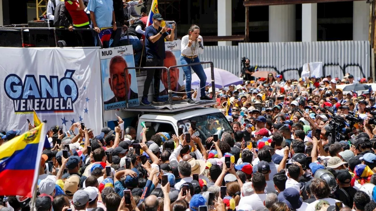 Miles de venezolanos protestan en todo el mundo contra el “fraude electoral” de Maduro