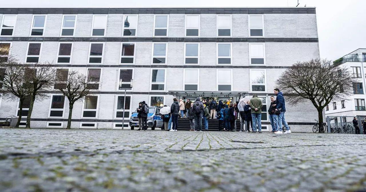 OVG-Eilbeschlüsse: Waffenentzug für AfD-Mitglieder rechtens