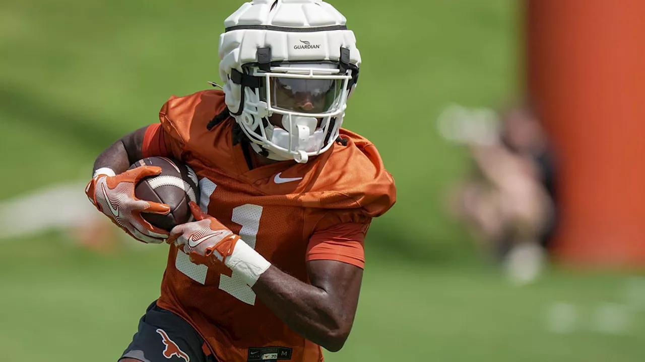 'Heck of a Ball Player': Silas Bolden Could Be A 'Factor' For Texas Longhorns