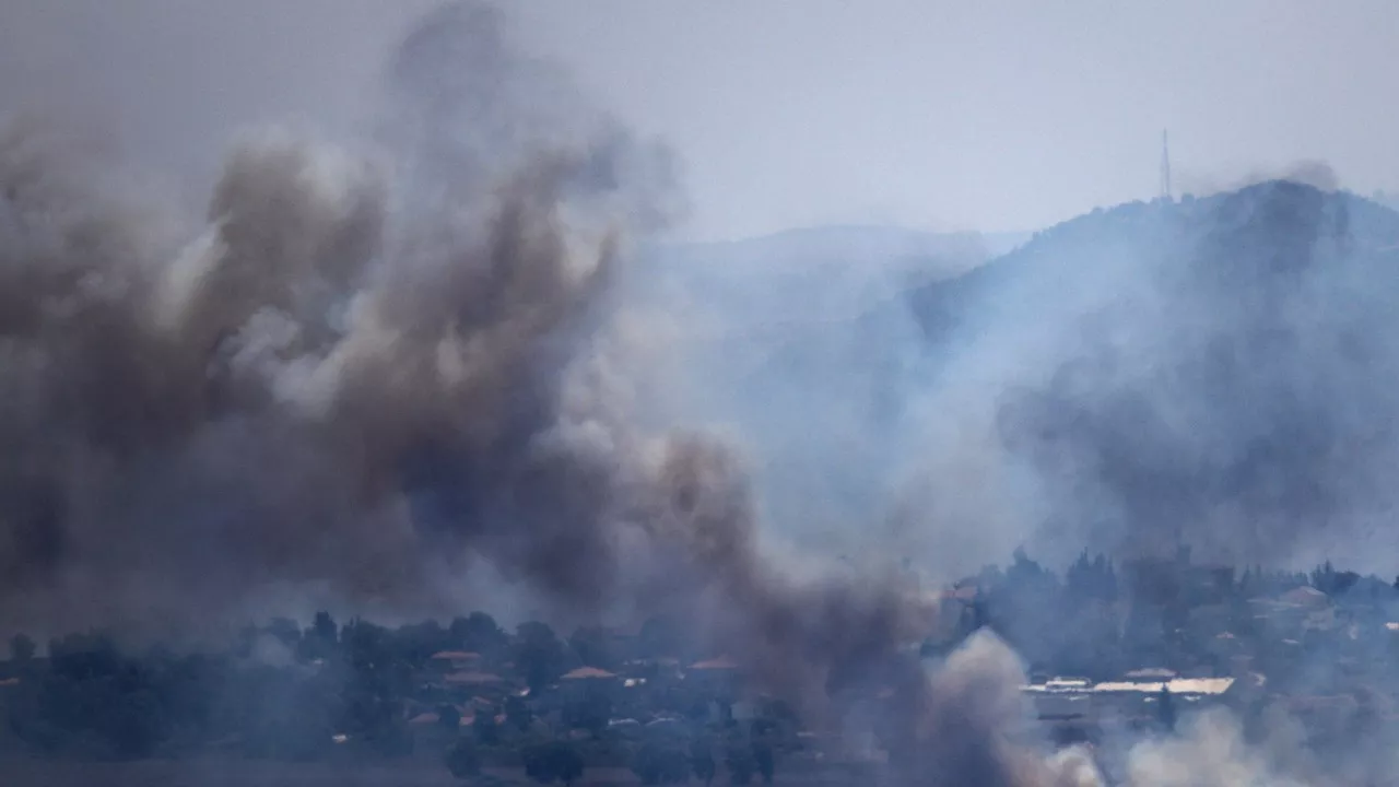 Israeli airstrike kills 10 in Lebanon, Hezbollah retaliates