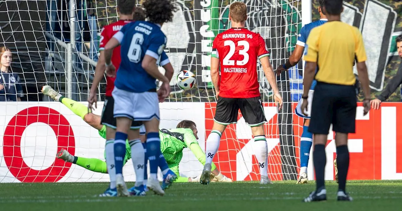 Hannover 96 enttäuscht bei Drittligist Arminia Bielefeld