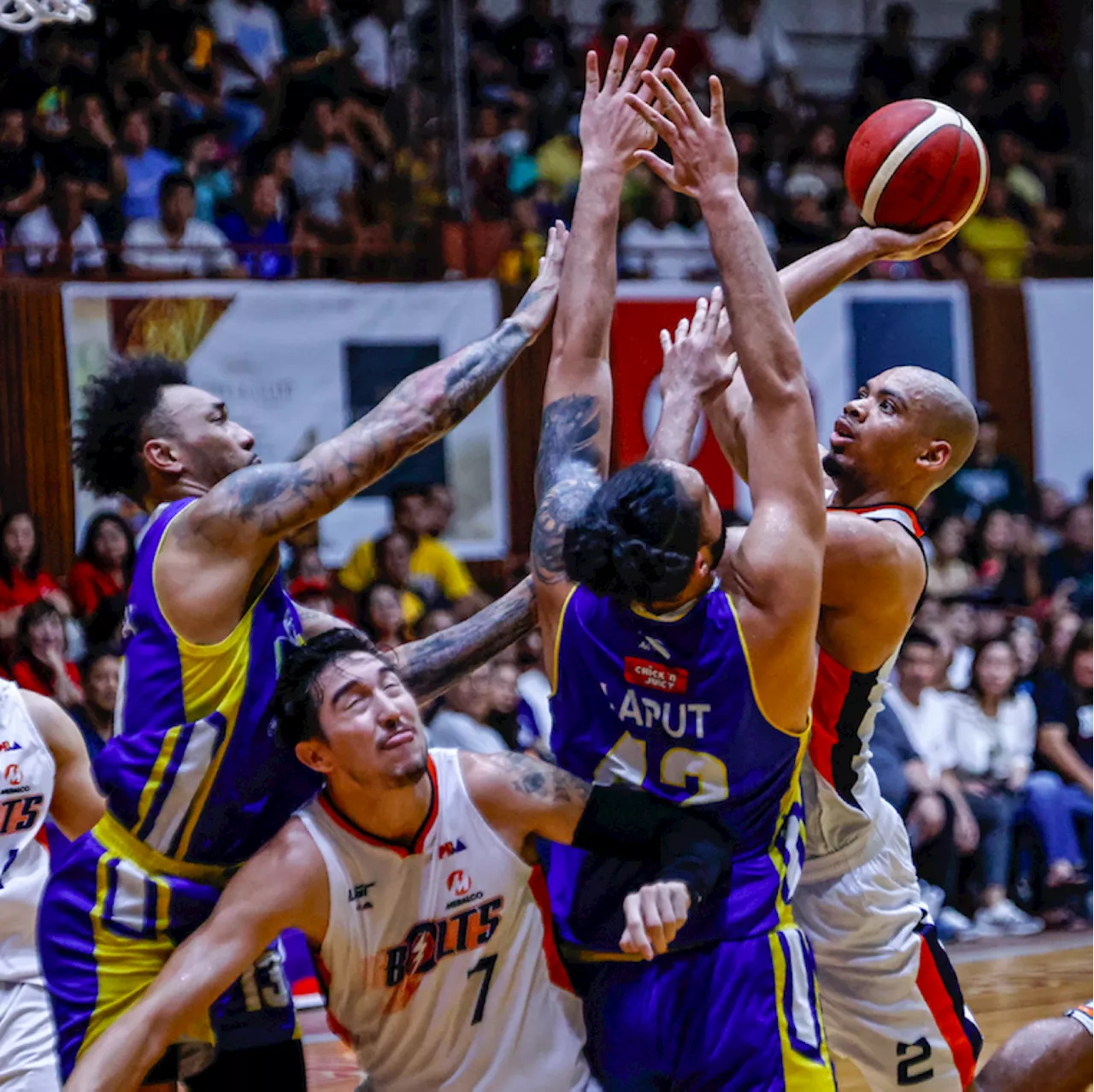 Hotshots, Bolts kick off PBA Season 49