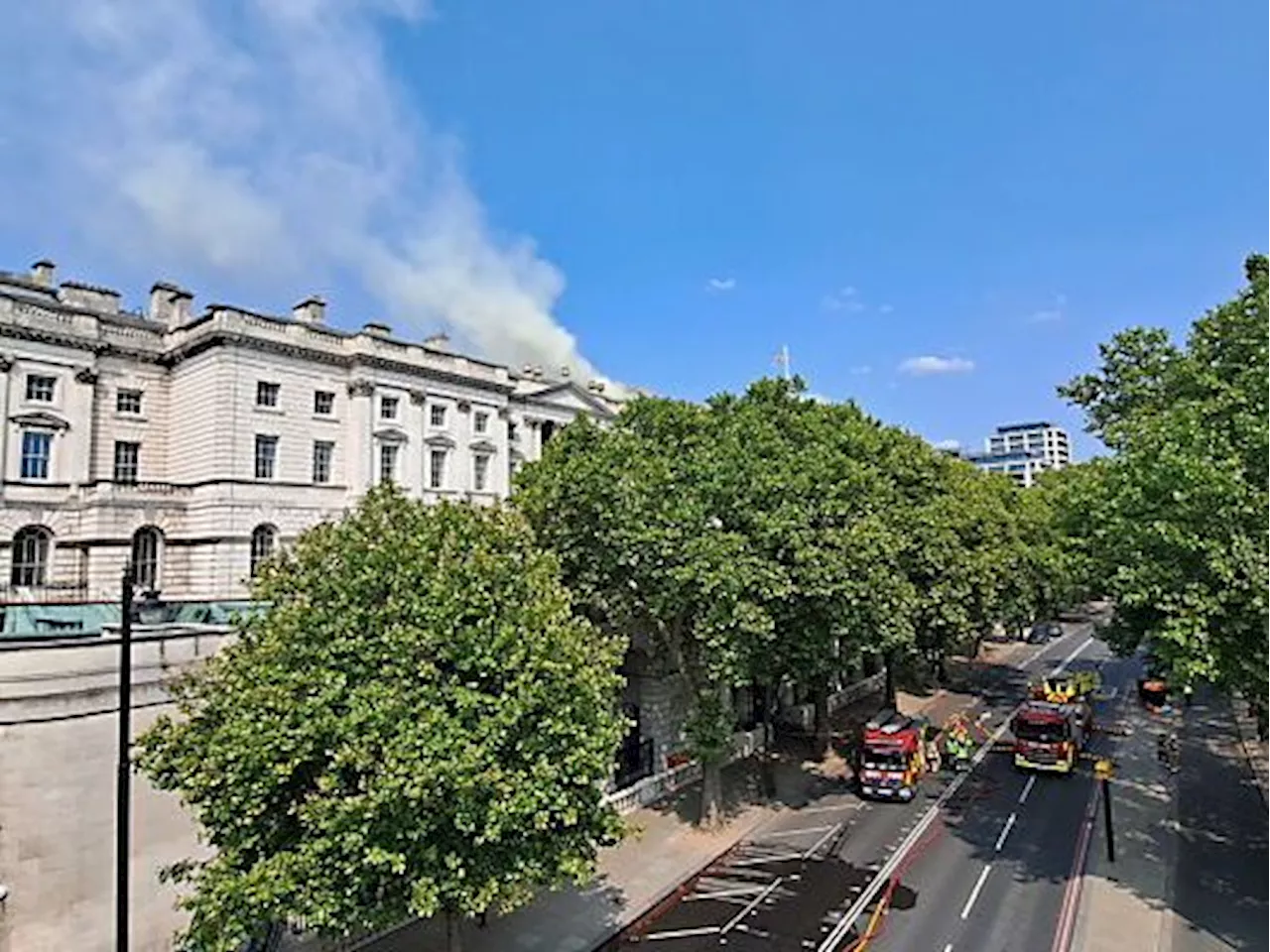 Brand im historischen Somerset House in London