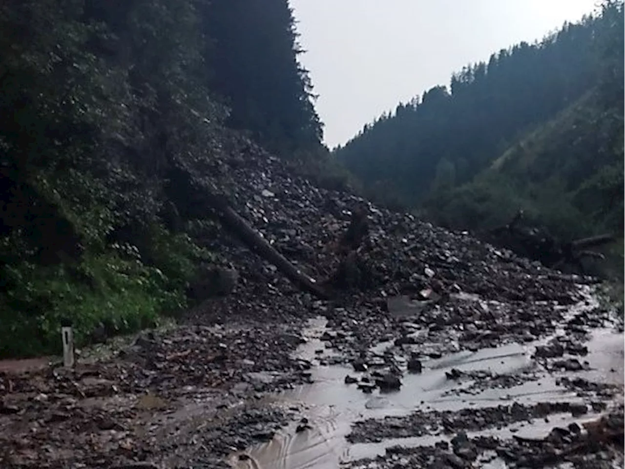 Großangelegte Aufräumarbeiten in St. Anton am Arlberg