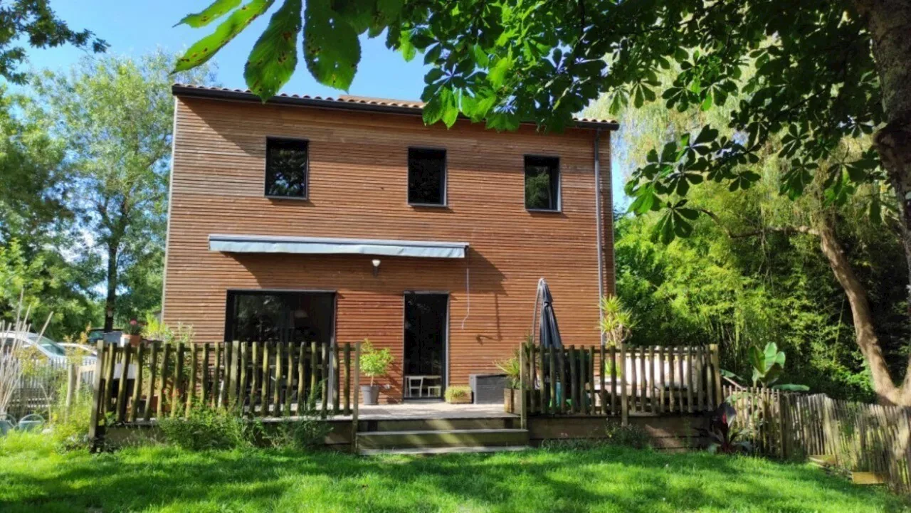 Loire-Atlantique : ce couple a construit sa maison sur pilotis au sud de Nantes