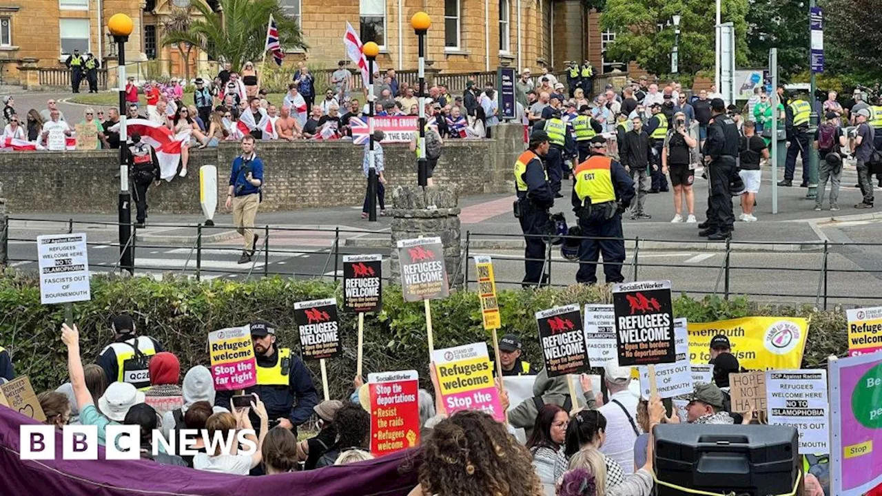 Dorset: Hundreds gather for rival protests in Bournemouth