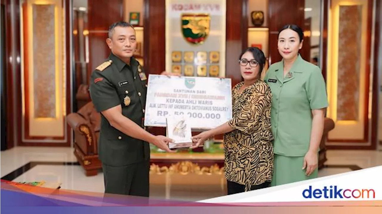 Keluarga Danramil Aradide Korban Gugur Ditembak OPM di Paniai Diberi Santunan