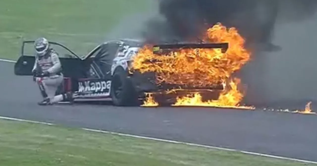 Impactante: un auto se prendió fuego en el TC en Buenos Aires