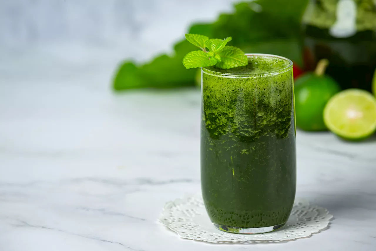 Conoce los beneficios de tomar jugo verde para la salud