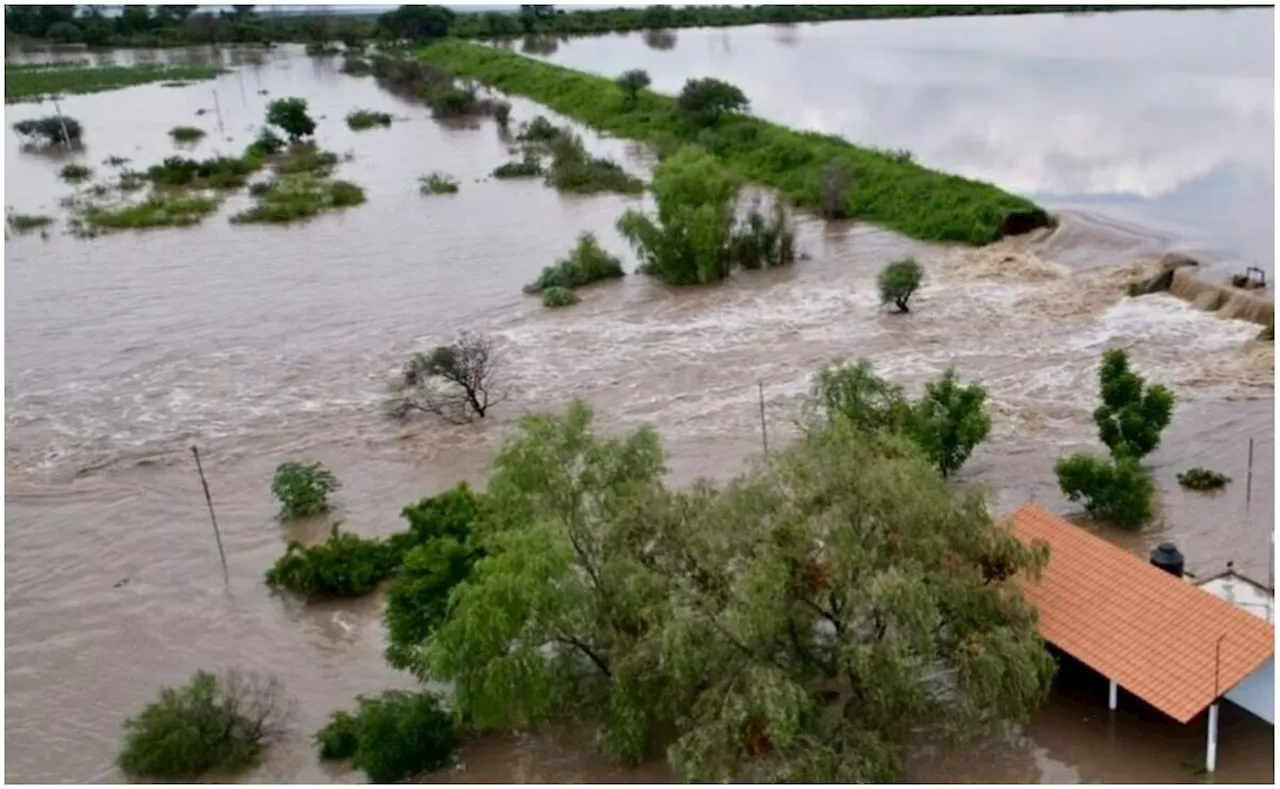 Lluvias provocan desbordamiento de presa San Joaquín, ubicada en Manuel Doblado, Guanajuato