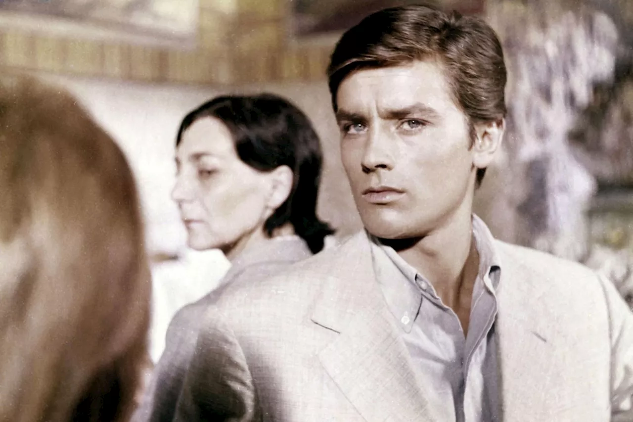 Alain Delon : « monstre sacré », « lion en majesté »… les réactions à la mort de l’acteur