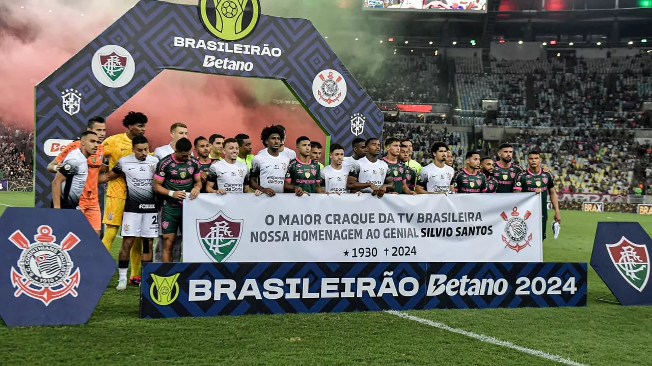 Fluminense e Corinthians prestam homenagem a Silvio Santos antes de duelo pelo Brasileirão