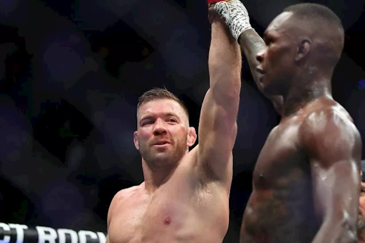 MMA-UFC 305 : Dricus Du Plessis soumet Israel Adesanya et conserve son titre des moyens