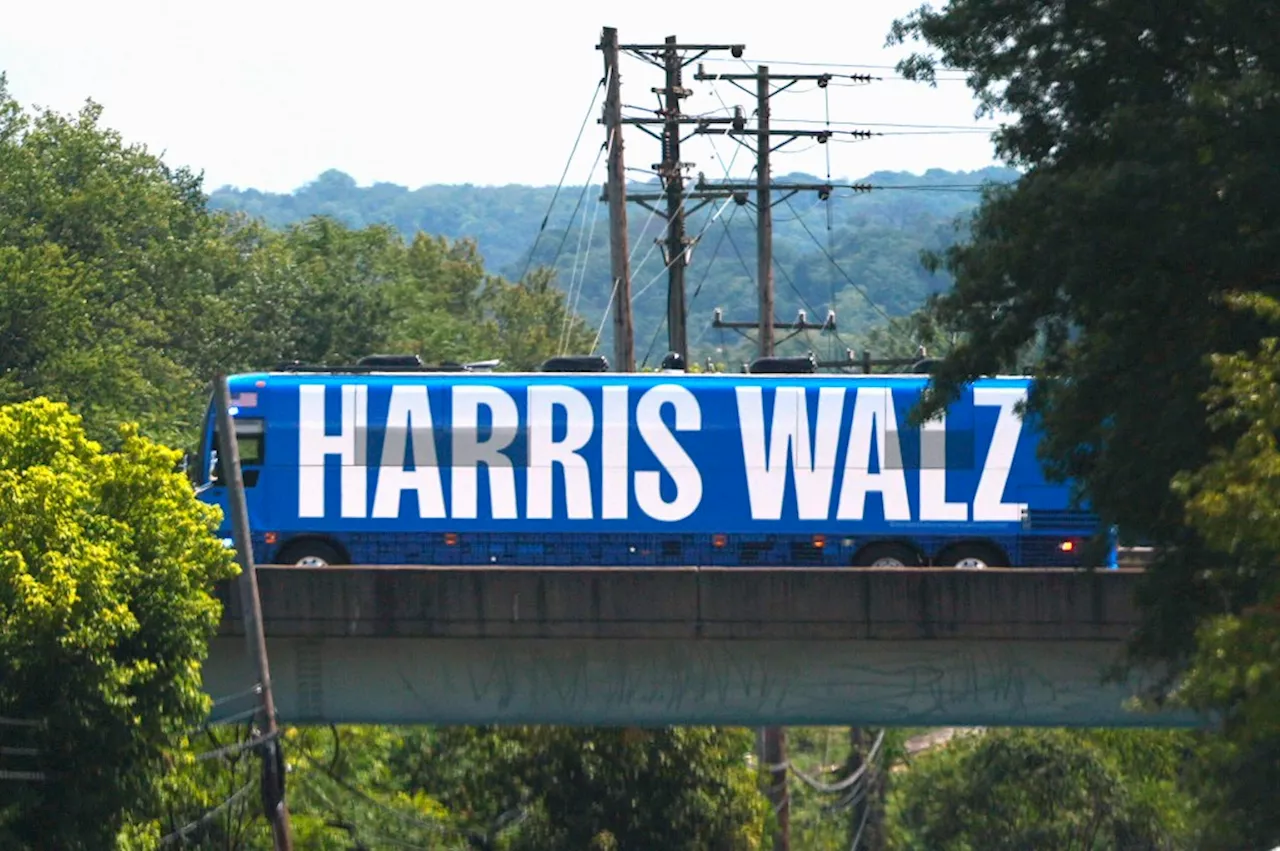 Harris and Walz embark on a bus tour in Pennsylvania before the Democratic convention in Chicago