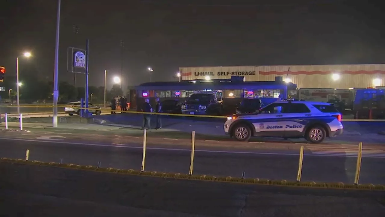 2 people stabbed near Boston diner