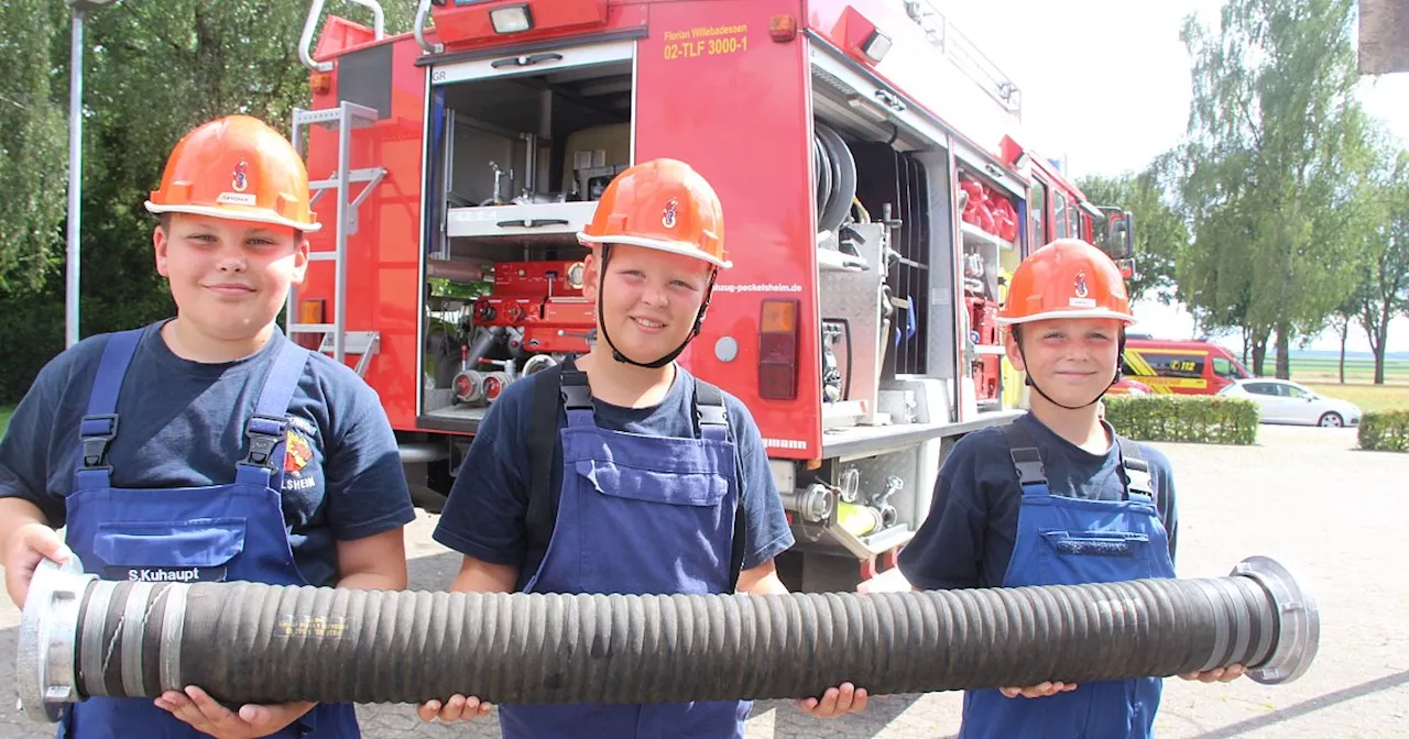 Feuerwehrjugend aus dem Kreis Höxter im gemeinsamen Zeltlager in Peckelsheim