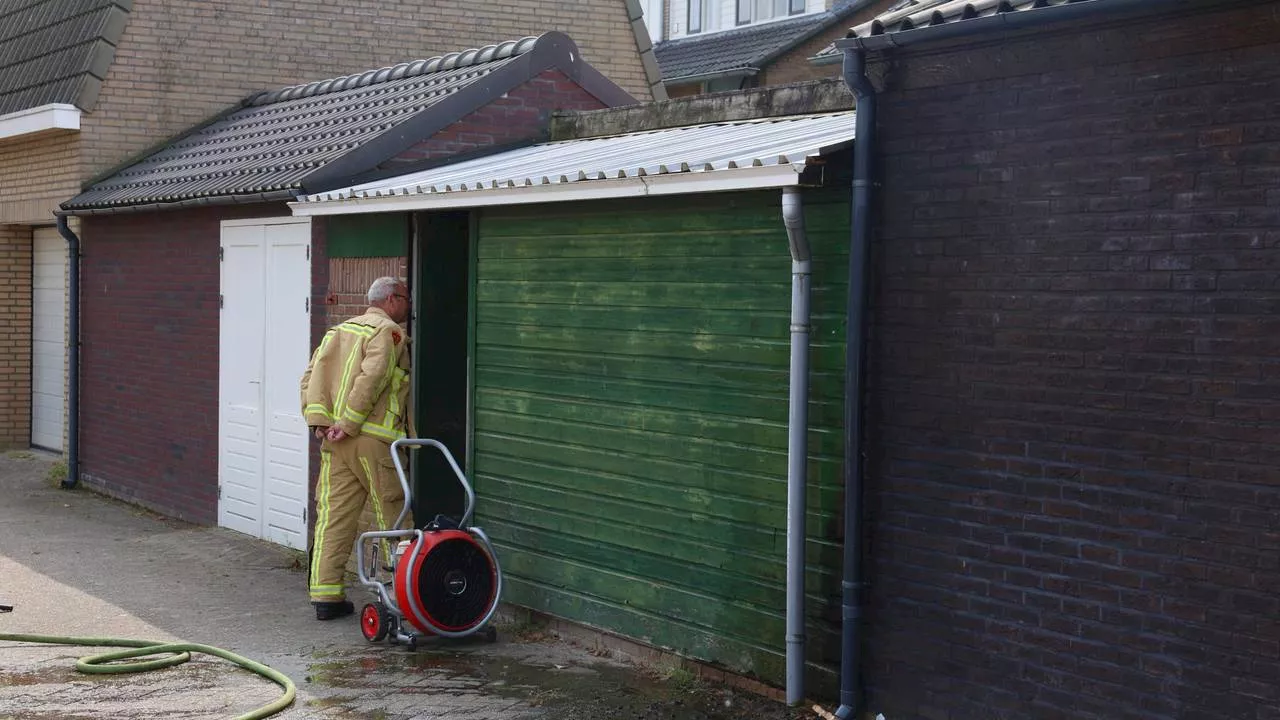 112-nieuws: schuurtje vliegt in brand • brand op podium Decibel Outdoor