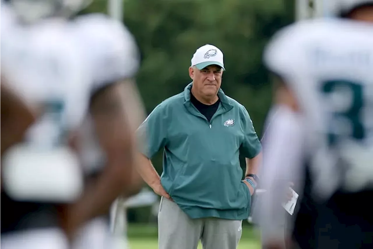 Eagles DC Vic Fangio on dialing up blitzes, Cooper DeJean’s return, linebacker rotations, and more