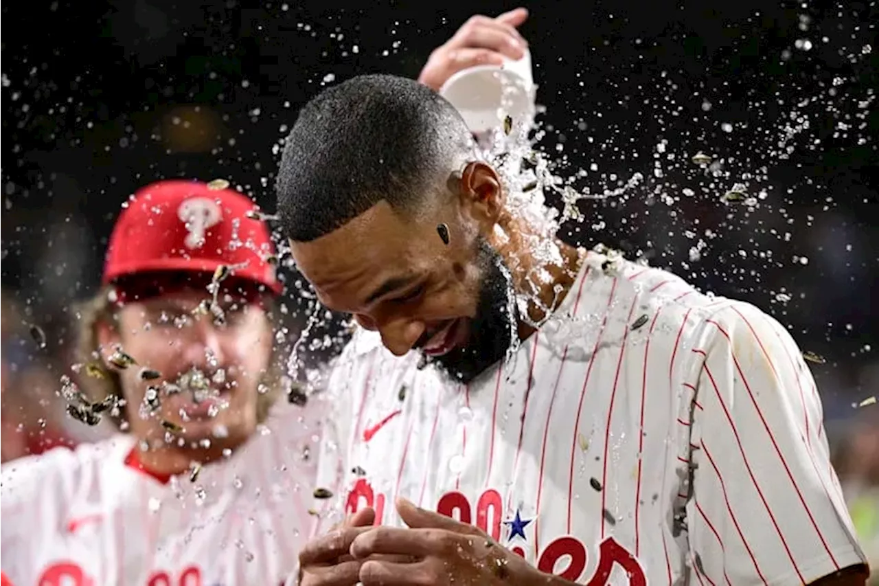 Phillies’ Cristopher Sánchez delivers two-hit complete game over the Nationals