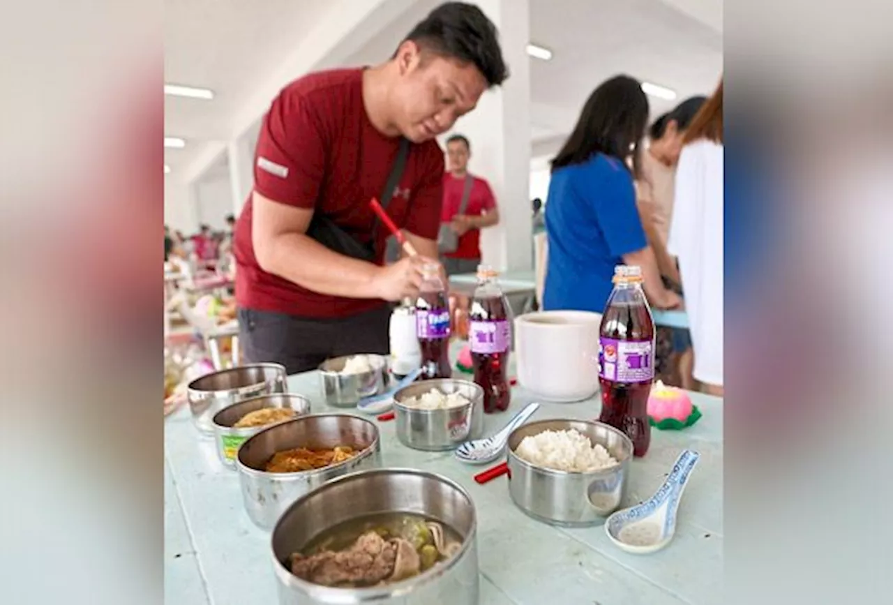 Families adopt ‘eco-friendly’ practices during Hungry Ghost Festival