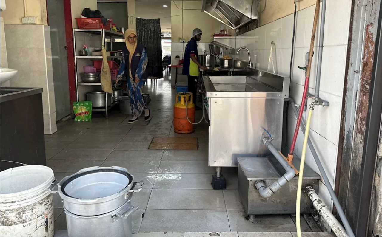 Klang eateries face RM1,000 fine for failing to maintain grease traps